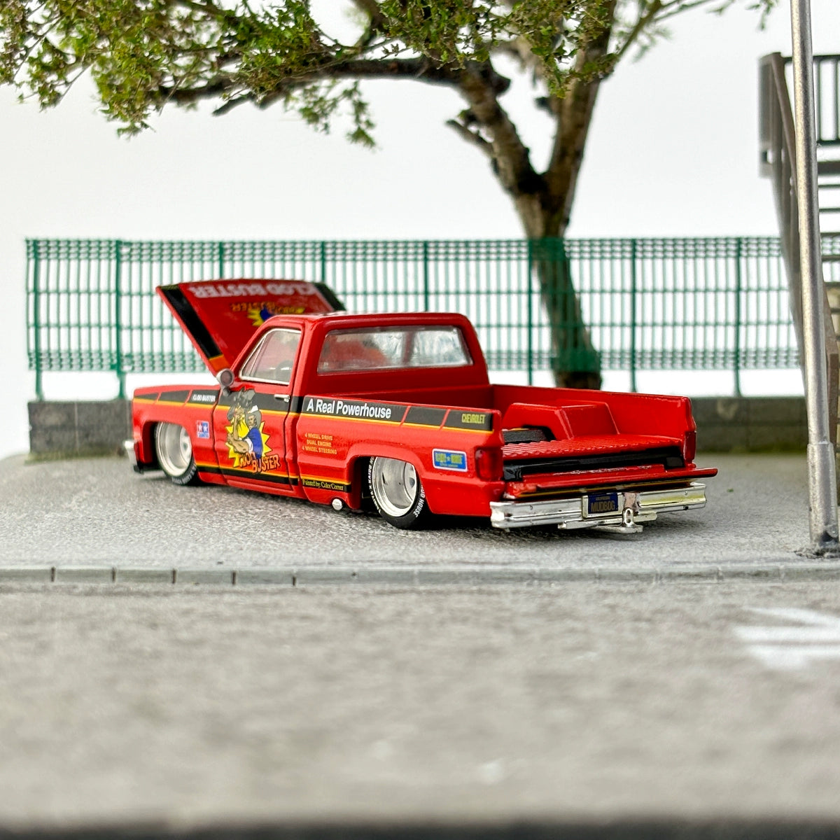 Kaido House MINIGT 1:64 //130 Chevrolet Pick-up Silverado Alloy car model