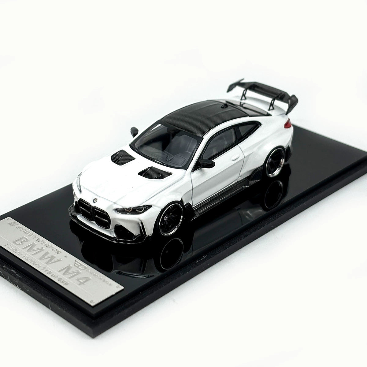 SW 1:64 BMW  M4 ADRO BODY KIT Alloy car model