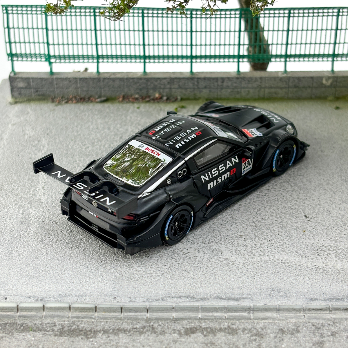 MINIGT 1:64 #755 Nissan Z GT500 230 Alloy car model