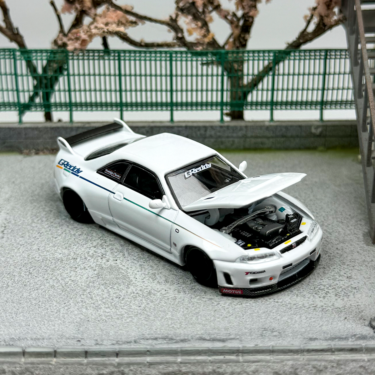 Kaido House MINIGT 1:64 //113 Nissan GTR R33 Gredoy GR33 V1 Alloy car model