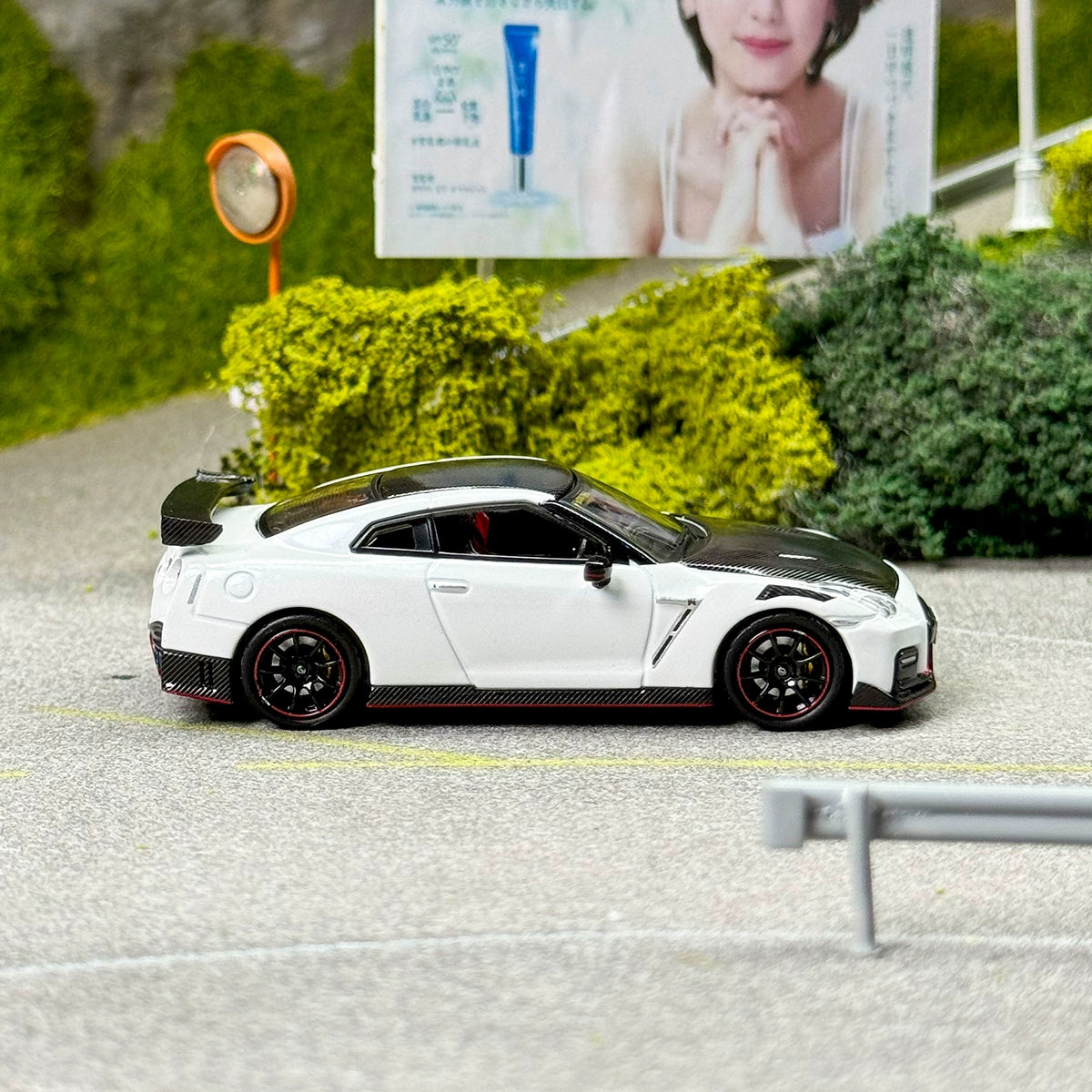 INNO 1:64 NISSAN GT-R R35 NISMO