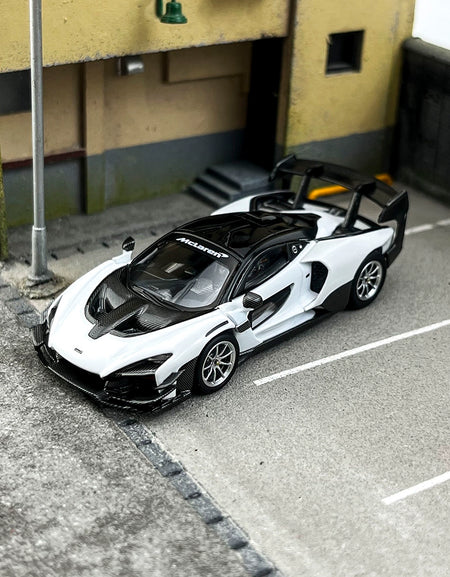 CM 1:64 Mclaren Senna GTR Alloy car model