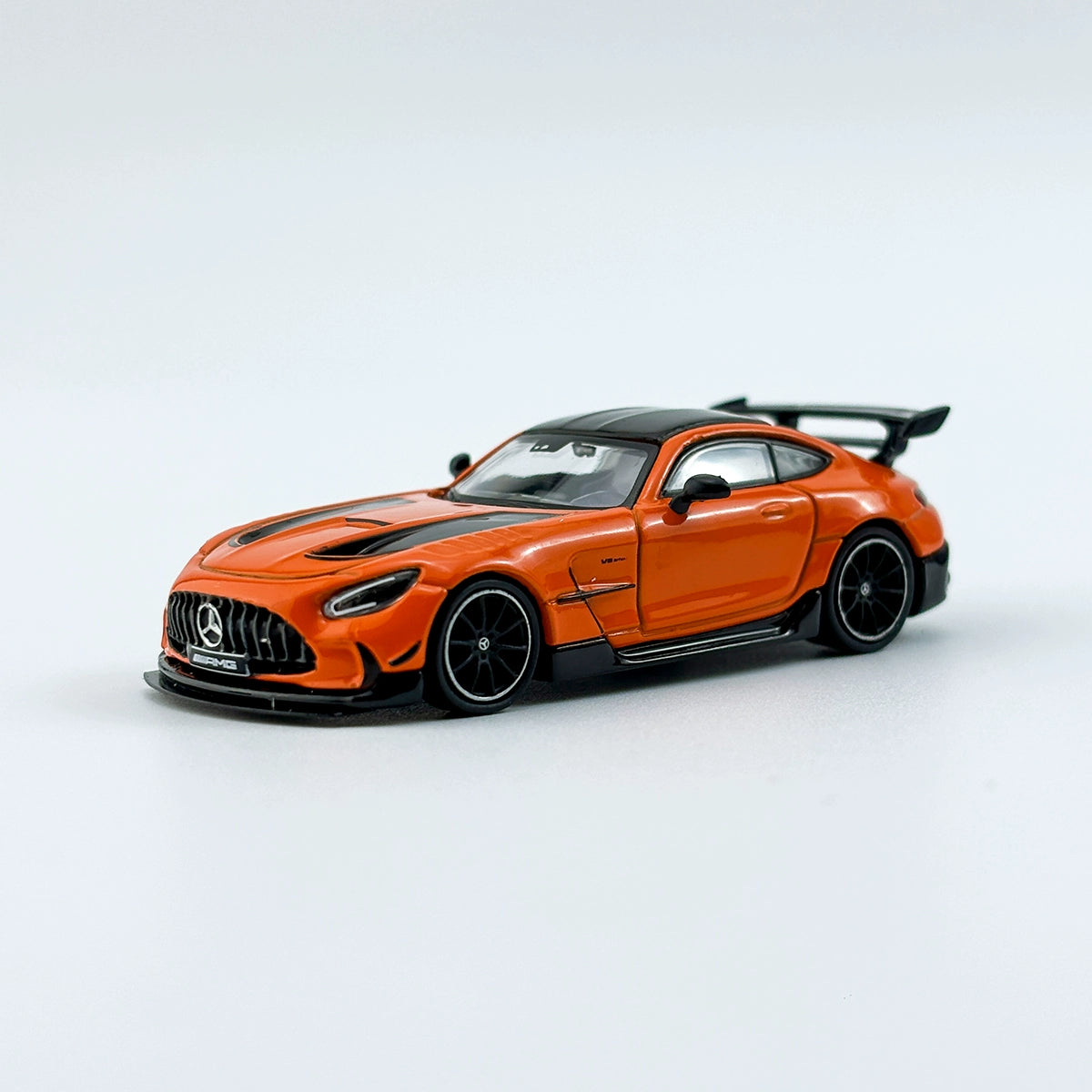 Tarmac Works TW 1:64 Mercedes-Benz AMG gt Black Series Alloy car model