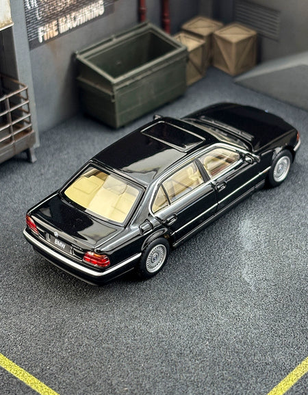 AR Almost Real 1:64 BMW 750il E38 Alloy car model