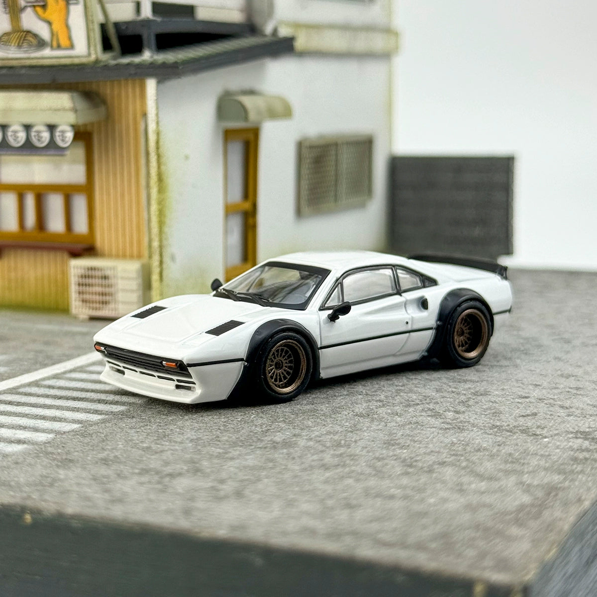 INNO 1:64 308GTB LBWK  Alloy car model