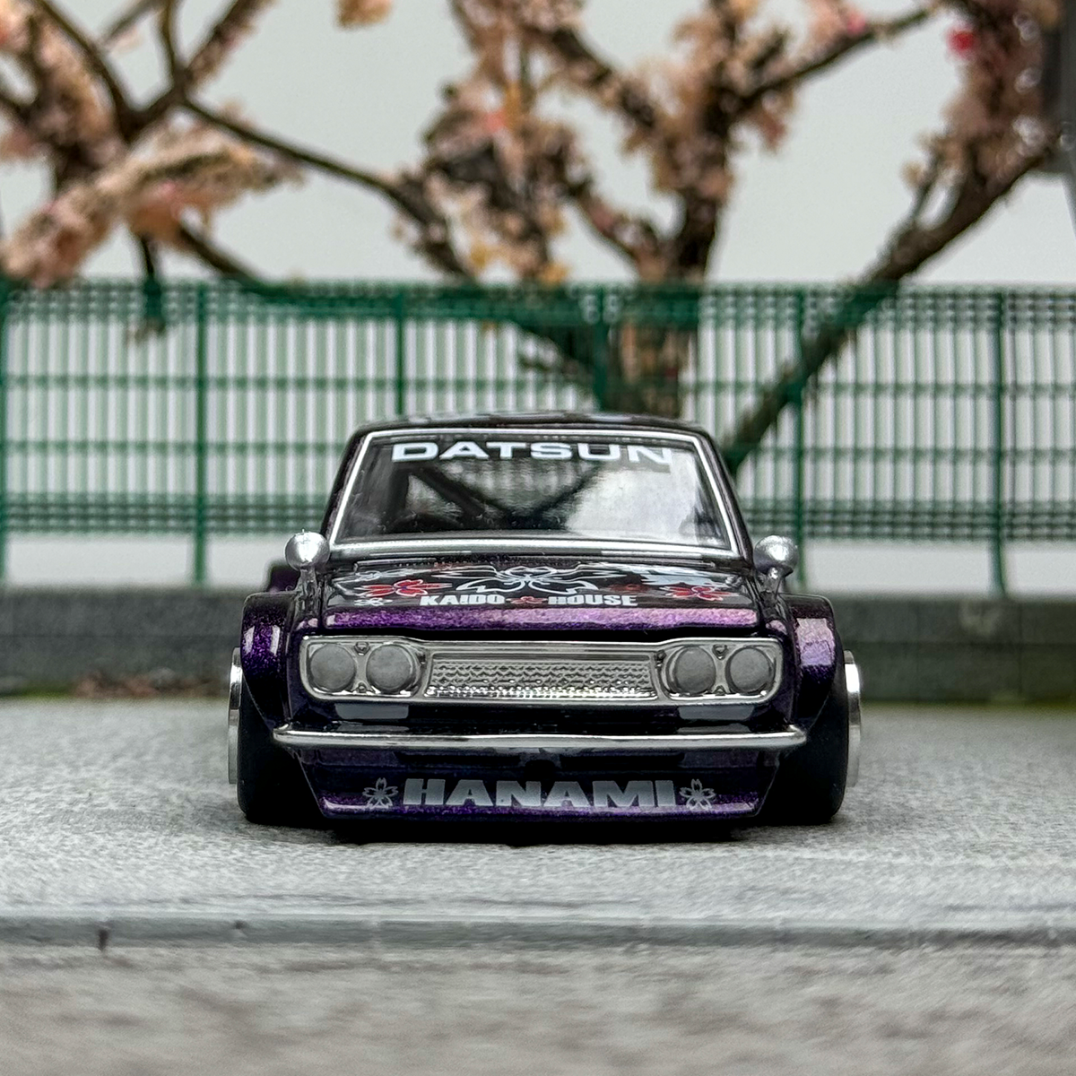 Kaido House MINIGT //114 1:64 Datsun 510 Wagon Hanam V3 Alloy car model