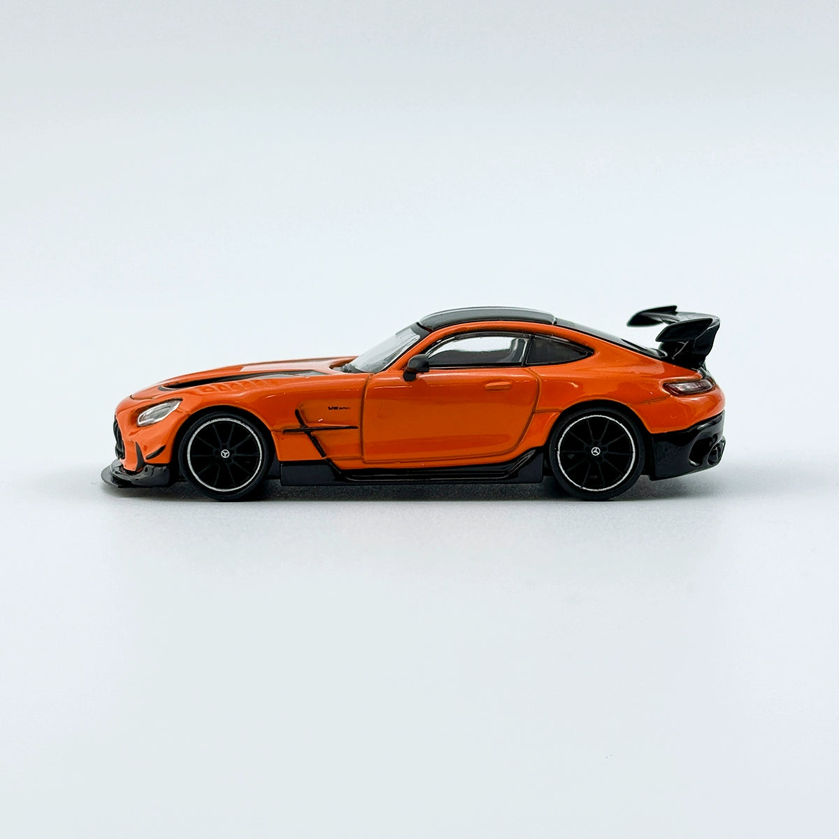 Tarmac Works TW 1:64 Mercedes-Benz AMG gt Black Series Alloy car model