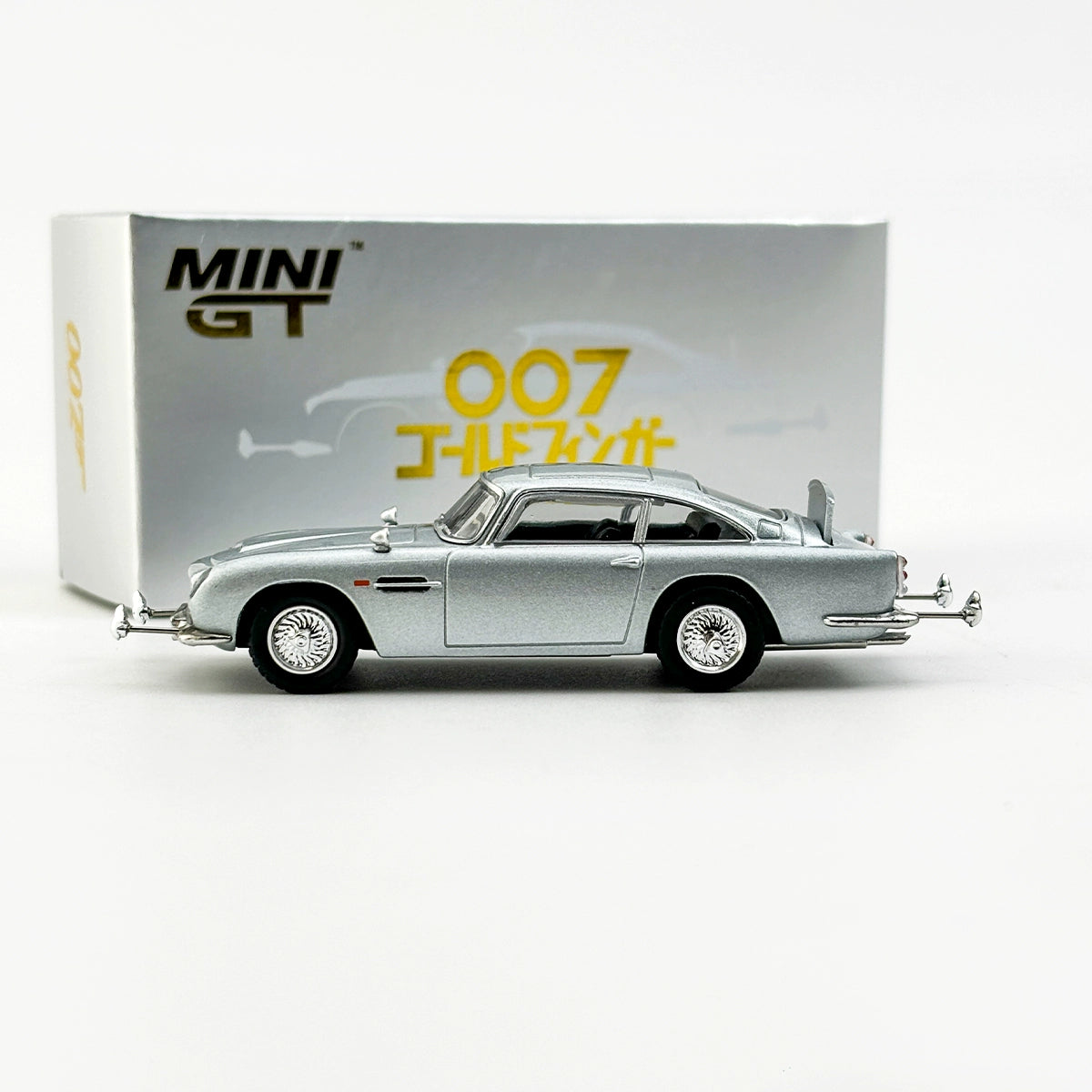 MINIGT #900 1:64 ASTON Martin DB5 -007 Alloy car model