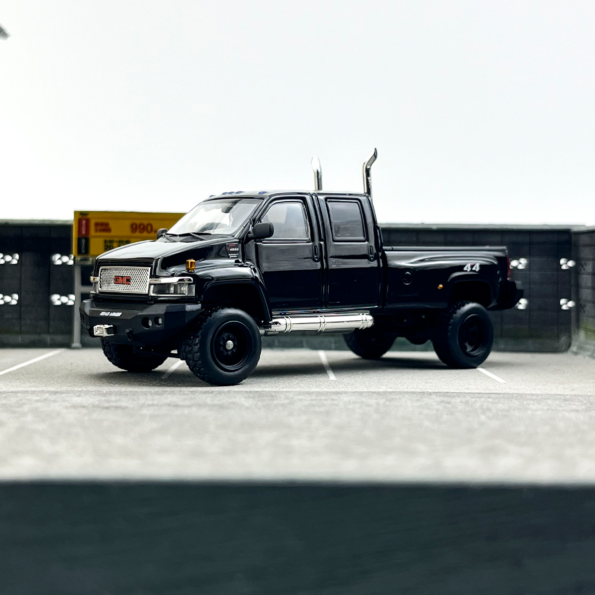 GOC Top Kick 1:64 Scale GMC C4500 Alloy Diecast Metal Pickup Truck Model - Beijing Expo Limited Collector's Edition (Premium Die-Cast Car Replica)