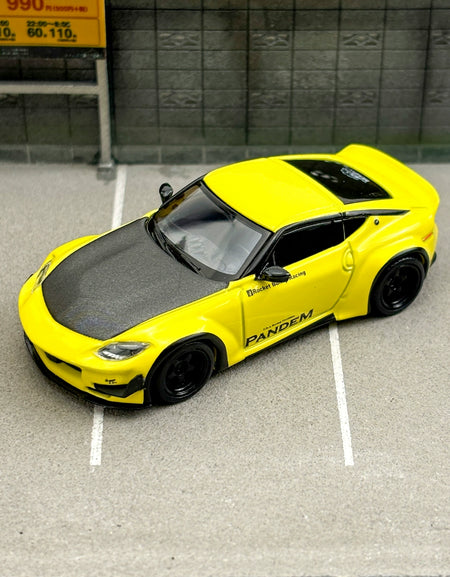 MINIGT 1:64 #752 Nissan Z Pandem Ikazuchi Yellow  Alloy car model