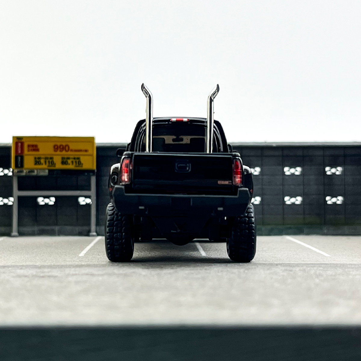 GOC Top Kick 1:64 Scale GMC C4500 Alloy Diecast Metal Pickup Truck Model - Beijing Expo Limited Collector's Edition (Premium Die-Cast Car Replica)