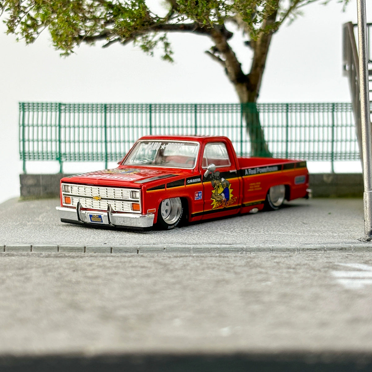 Kaido House MINIGT 1:64 //130 Chevrolet Pick-up Silverado Alloy car model