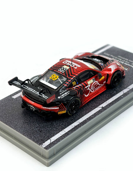 Tarmac Works 1:64 Porsche 911 GT3 R Macau GT Cup FIA Alloy car model