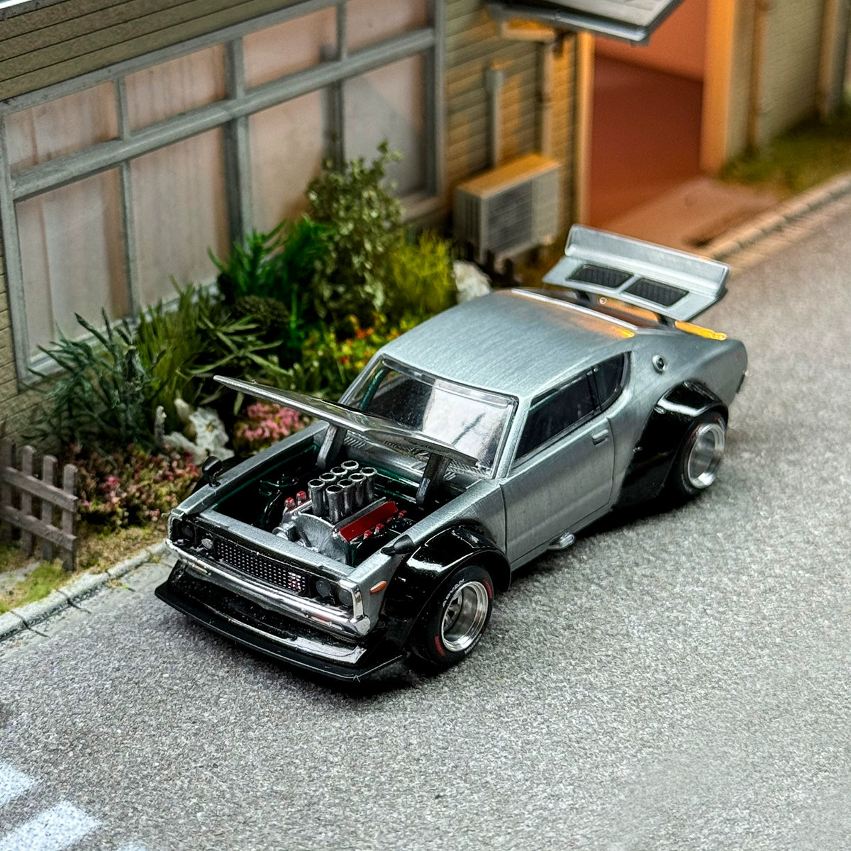 POP RACE 1:64 Nissan  SKYLINE GT-R KPGC110 Alloy car model