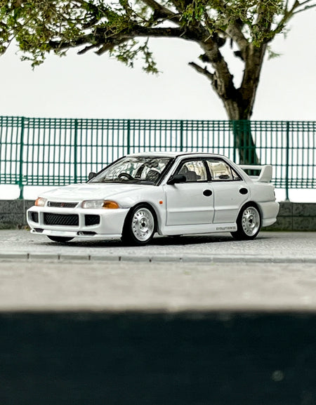 Tarmac Works TW 1:64 Mitsubishi Lancer RS Evo lll 3 Alloy car model