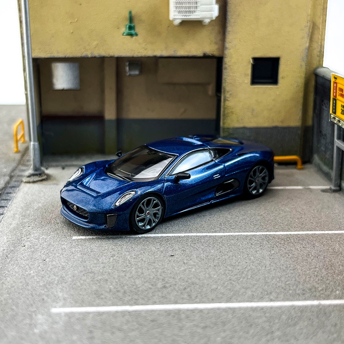 MINIGT 1:64 #884 Jaguar C-X75 Alloy car model