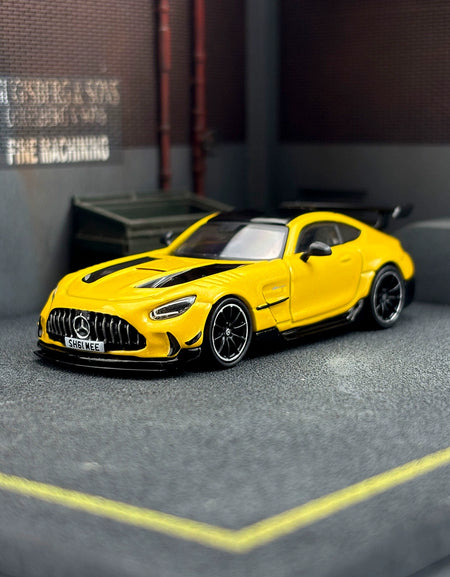 Tarmac Works TW 1:64 Mercedes AMG GT Black Series Alloy car model