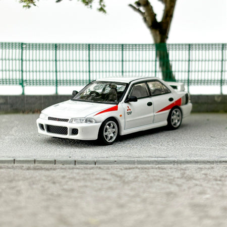 Tarmac Works TW 1:64 Mitsubishi Lancer RS Evolution Alloy car model