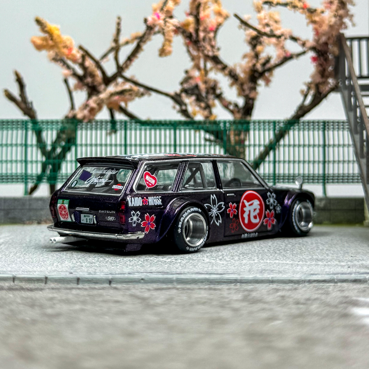 Kaido House MINIGT //114 1:64 Datsun 510 Wagon Hanam V3 Alloy car model
