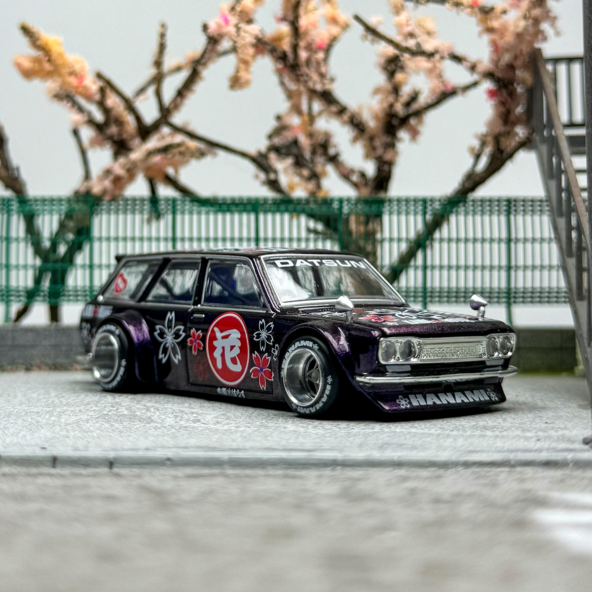 Kaido House MINIGT //114 1:64 Datsun 510 Wagon Hanam V3 Alloy car model