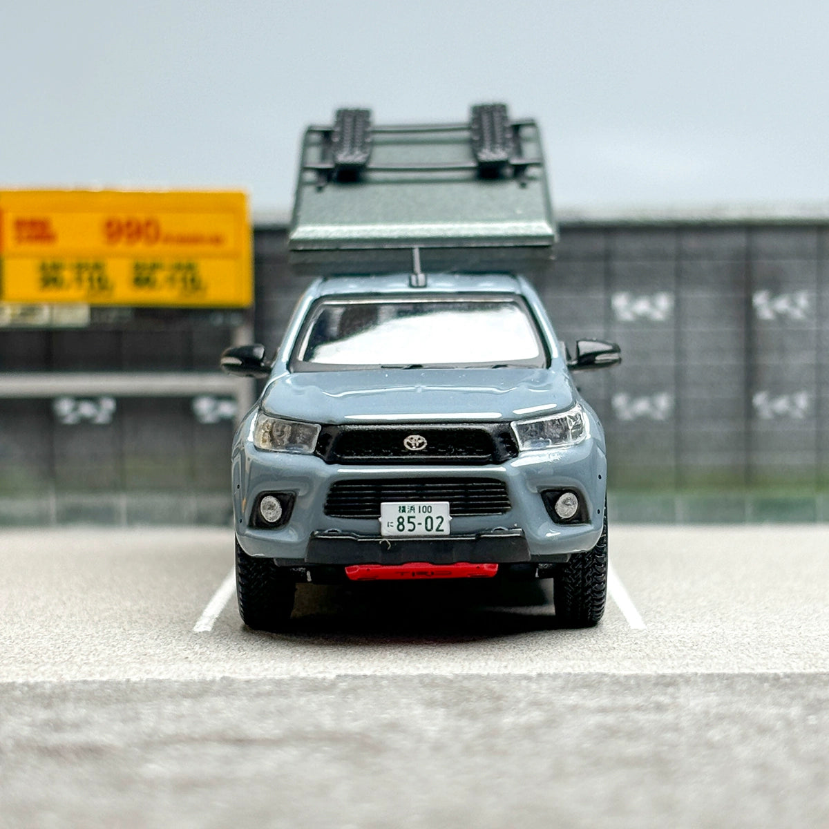 TW 1:64 Toyota Hilux Pick-Up Alloy car model